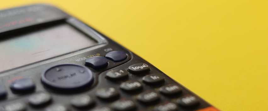 Precisa de uma calculadora de imposto de renda em ações?
