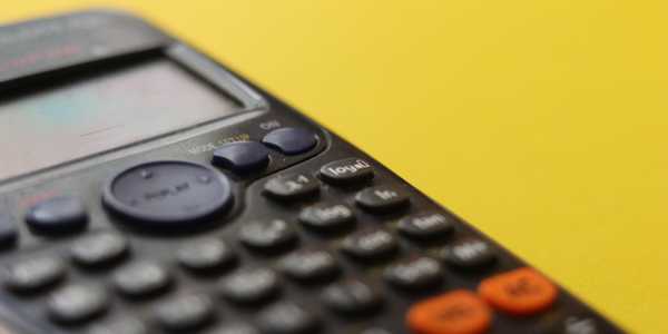 Precisa de uma calculadora de imposto de renda em ações?