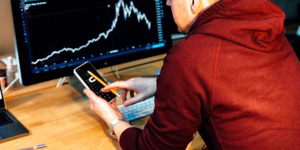Antes de investir, conheça as obrigações tributárias.